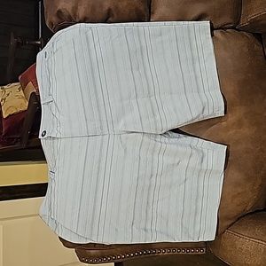 Volcom shorts light blue stripe size 40